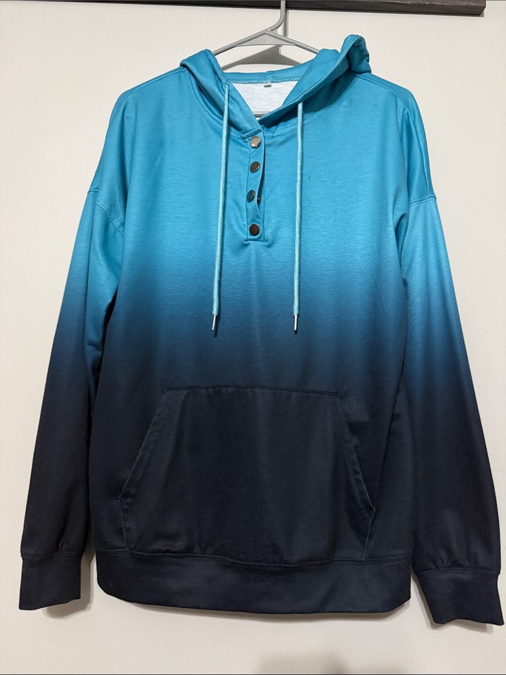 Men's Ombre Blue Hooded Pullover Shirt